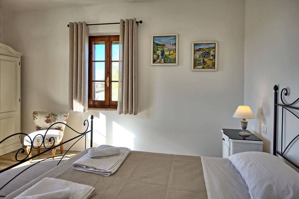 Villa en Tuoro Sul Trasimeno con 3 habitaciones, capacidad 7 in Tuoro sul Trasimeno, Lago Trasimeno