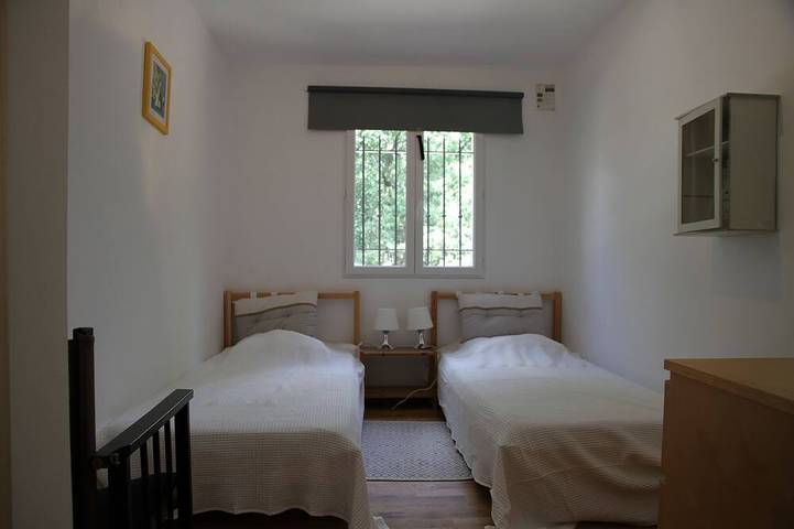 Location de vacances pour 6 personnes, avec jardin et terrasse, animaux acceptés à Ampus - 4