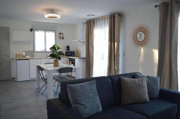 Cottage pour 6 personnes, avec terrasse et vue à Chabris