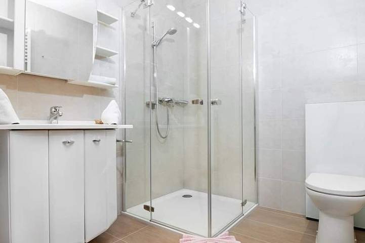 Appart’hôtel pour 5 personnes, avec sauna ainsi que jardin et balcon, animaux acceptés