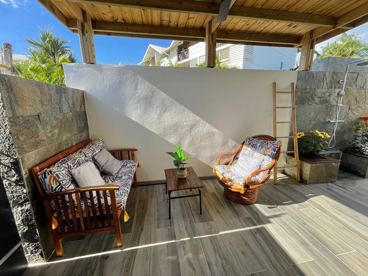 Appartement entier, Ti Kaz Corail, beau 2 pièces à 250 mètres de la plage in La Saline les Bains, Saint-Paul (Réunion)