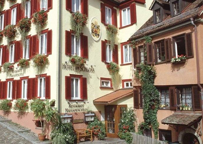 Hotel, mit Terrasse