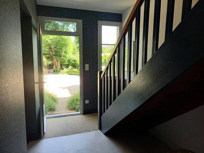 Gîte pour 4 personnes, avec vue ainsi que jardin et piscine à Chânes - 3