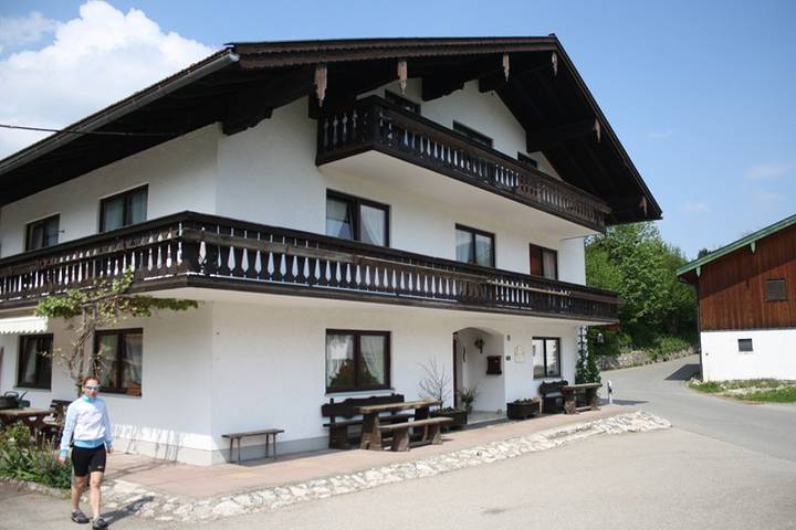 Feichten-Hof Zaiser Zimmer - Doppelzimmer Nr. 3, Du/Wc, TV, WLAN, Balkon in Schleching, Bayerische Alpen