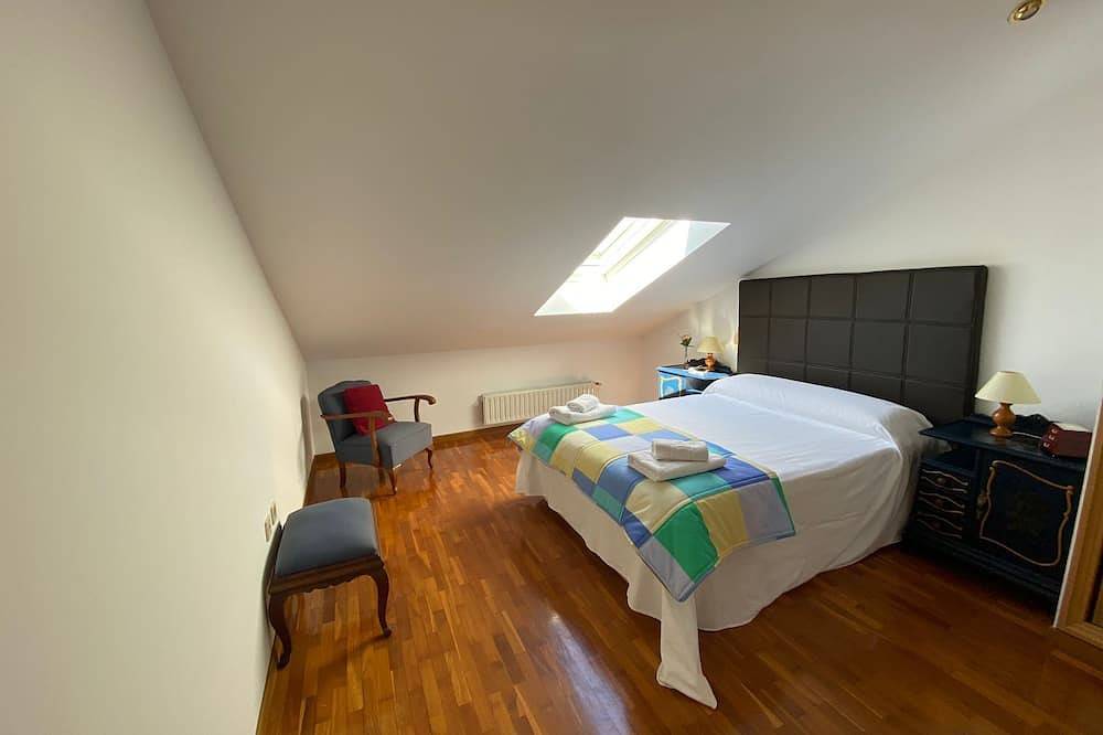 Entire apartment, Apartamento Ventura 5 in Cangas de Onís, Asturias Province