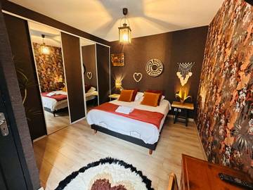 Vacation Rental for 4 Guests in Reims, Marne, Picture 2