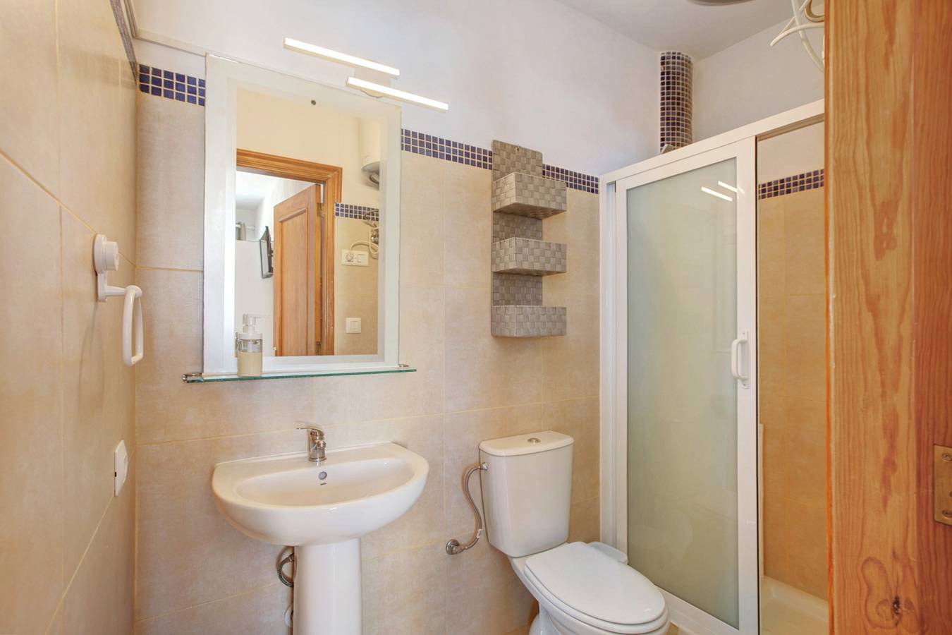 Vakantiestudio 'Estudio 4 Costa Adeje' met zeezicht, gedeeld zwembad en wifi, foto 8