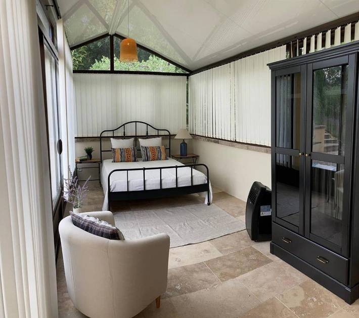 Location de vacances pour 6 personnes, avec jardin et balcon ainsi que vue et piscine à Lafare - 4