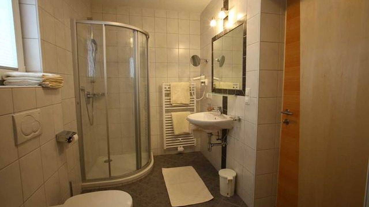 Room for 9 people with balcony in Nauderer Berge, Nauders