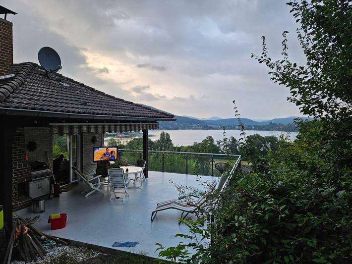 Ferienhaus für 5 Personen, mit Balkon und Ausblick sowie Garten und Seeblick, kinderfreundlich am Edersee - 4