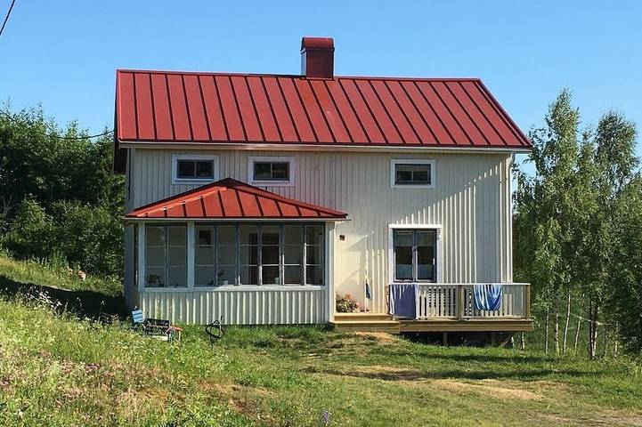 Hus för 10 Personer, med terass samt trädgård och bastu på Höga kusten