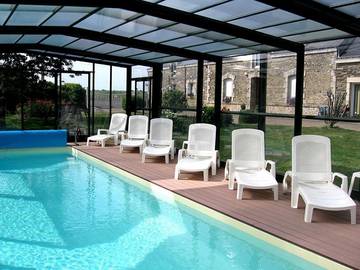 Cottage pour 3 personnes, avec jardin et piscine à Pluméliau