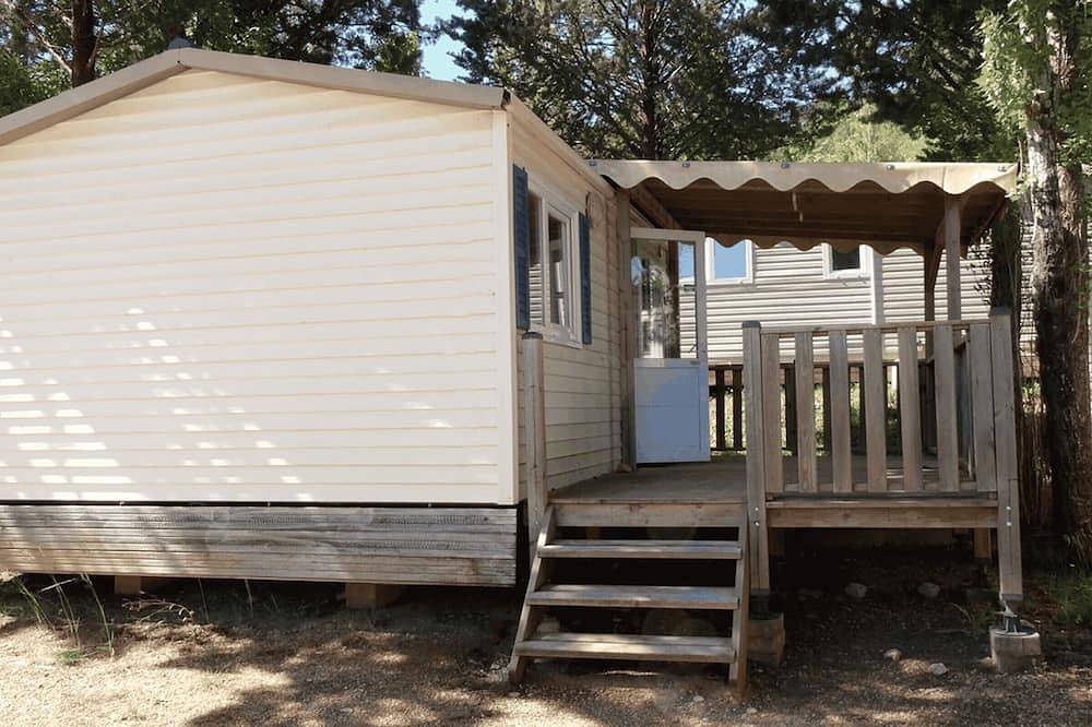 Mobil-home confortable avec terrasse à Villecroze in Villecroze, Région de Draguignan