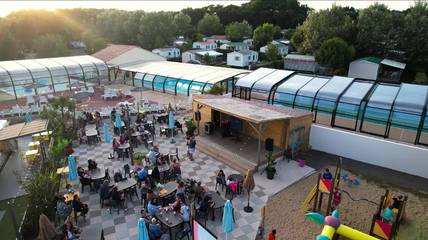 Mobil home pour 6 personnes, avec terrasse et piscine à Saint-Christophe-du-Ligneron