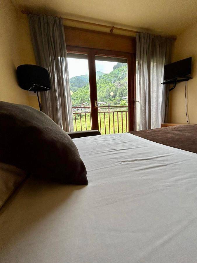 Location de vacances pour 2 personnes, avec vue dans Arinsal - 4