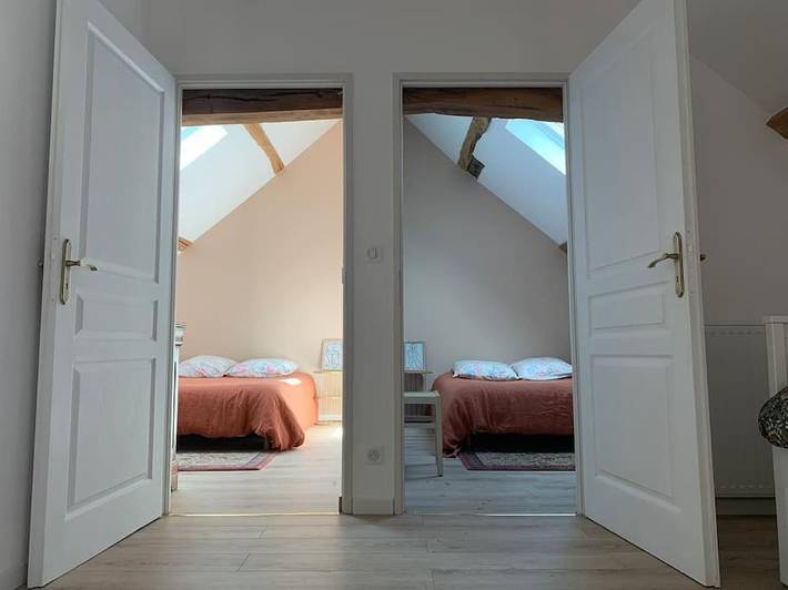 Location de vacances pour 8 personnes, avec vue sur le lac ainsi que jardin et vue à Saint-Viâtre - 4