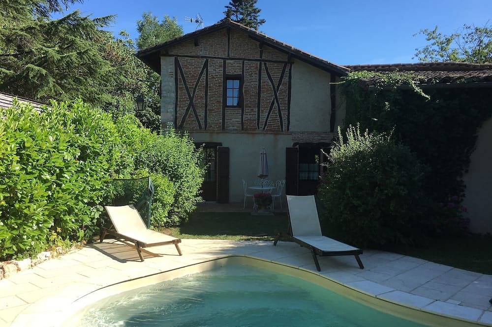 Gîte pour 4 Personnes dans Labastide-de-Lévis, Massif central