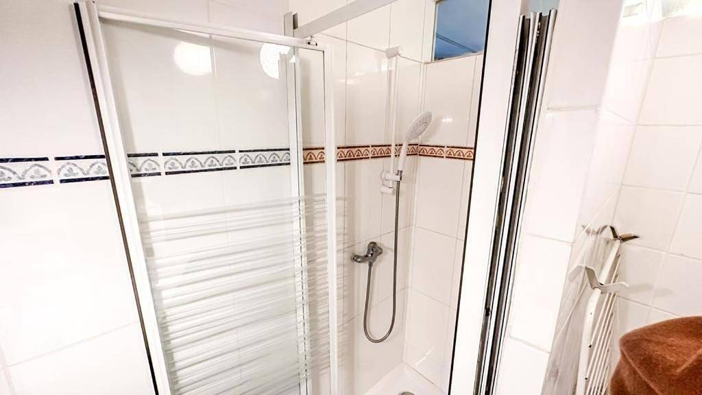 Appartement entier, One-Bedroom Apartment in Goussainville, Val-d'Oise