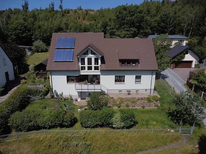 Ferienhaus für 4 Personen, mit Terrasse und Garten