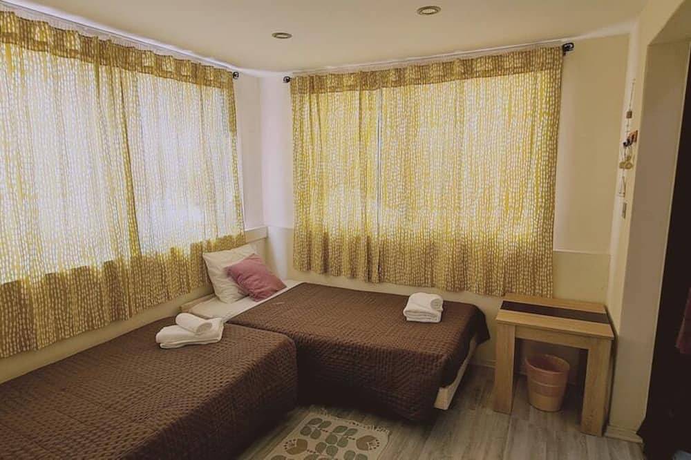 Apartamento entero, 24 Lca - Garden Flat in Lárnaca, Distrito de Larnaca