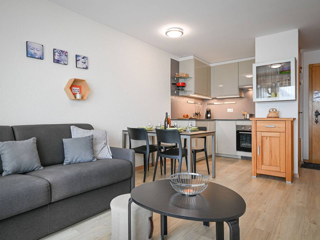 Ganze Wohnung, Eaux-Vives 213 in Ovronnaz, Leytron