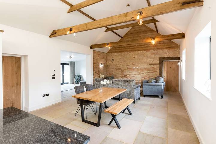 Cottage-Sdb privée avec douche-Vue sur la cour-Premium two bedroom in Cambridgeshire