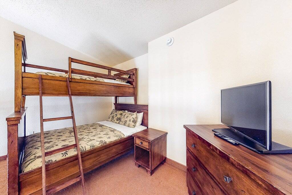 Ganze Wohnung, 4th-floor coursefront condo with balcony & washer/dryer in Wisconsin Dells, Adams County (WI)