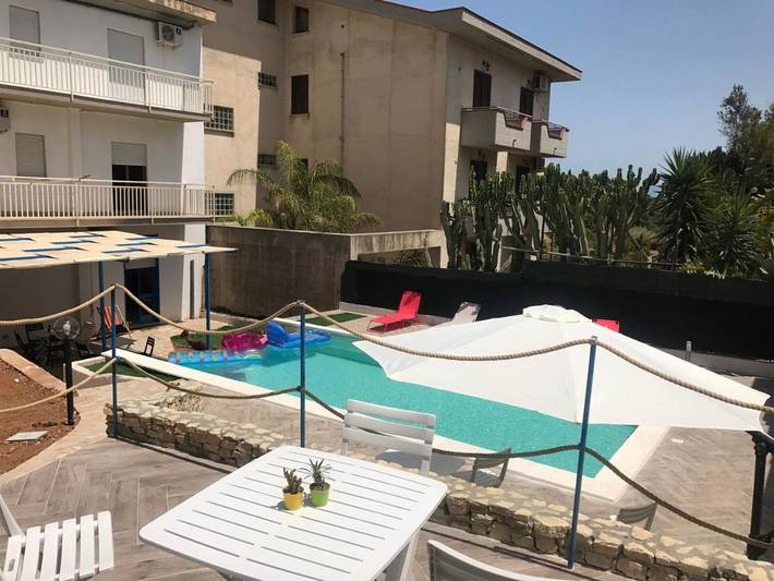 Residence per 7 persone, con piscina e giardino nonché panorama e piscina per bambini - 1
