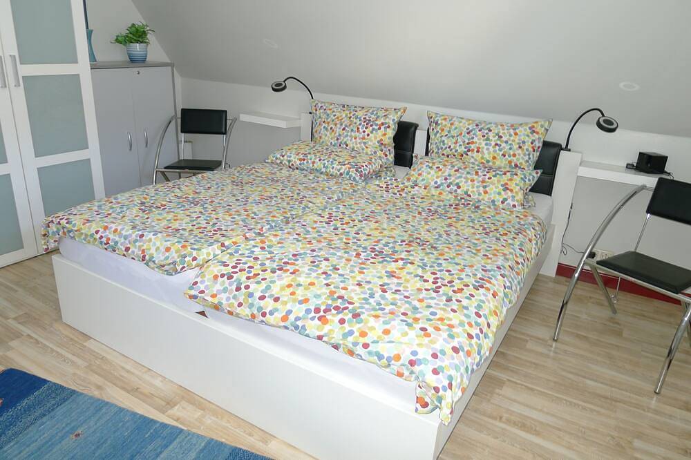 Apartamento entero, 60 m2, 3 habitaciones cocina, baño y balcón. in Oerlinghausen, Distrito de Lippe