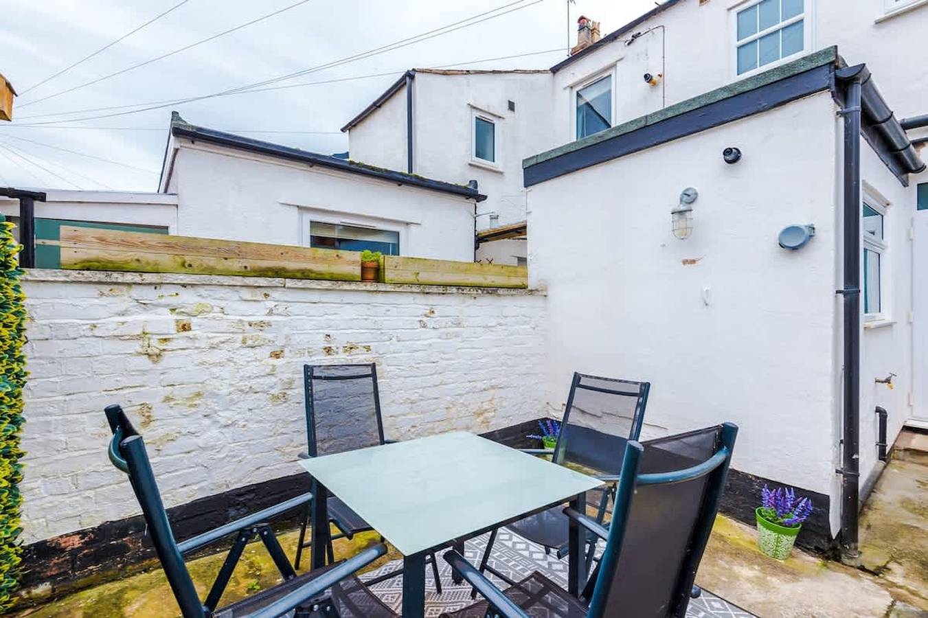 New  Stylish home  amazing location  sleeps 6 in Chester, Cheshire West and Chester