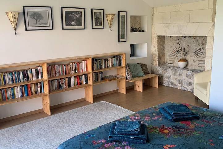 Gîte pour 4 personnes, avec jardin ainsi que piscine et terrasse, animaux acceptés à Juignac - 4