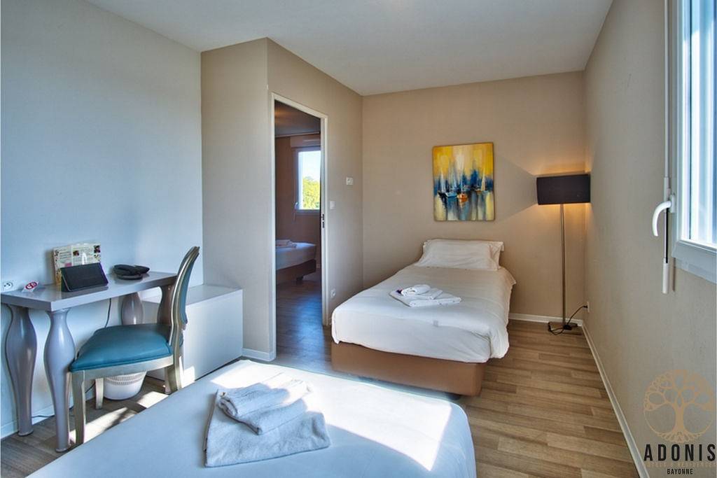 Adonis Bayonne in Lahonce, Bayonne region