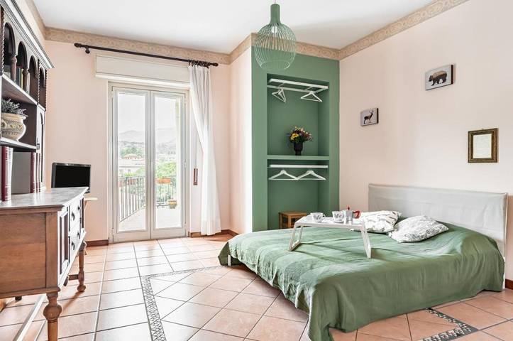 Gîte pour 5 personnes, avec vue et balcon à Nicolosi - 2