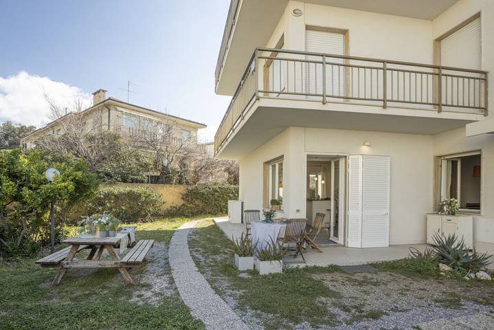 Ferienwohnung für 4 Personen, mit Garten und Meerblick, mit Haustier in San Vincenzo