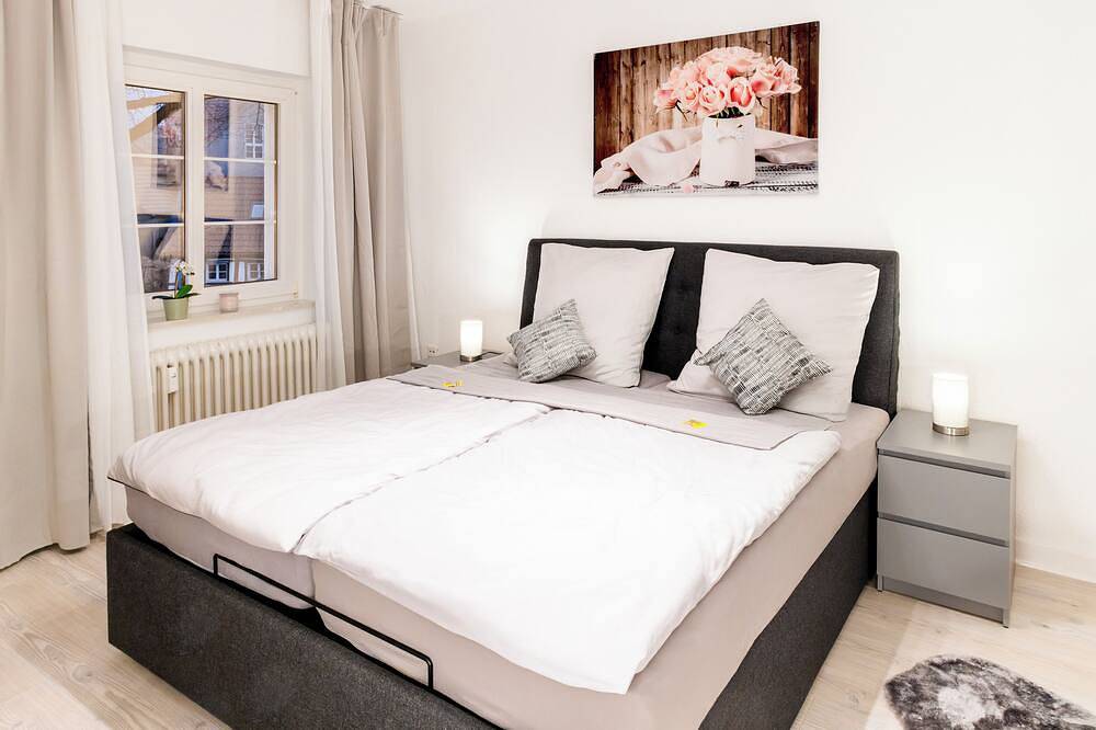 Entire apartment, Mola Apartments-Historic apartment in the Bachviertel-Altstadt-Parking lot- Wlan in Herdecke, Ennepe-Ruhr region