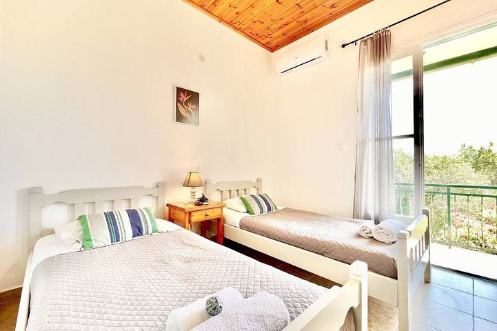 Astra Beach House in Astrakeri Bay in Korfu