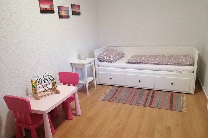 Ganze Wohnung, Landoase: Fewo mit toller Ausstattung, Terrasse und Garten - Ferienwohnung in Großsolt, Grünes Binnenland