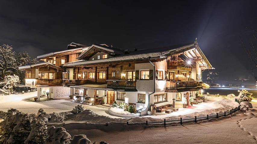 Hütte für 4 Personen, mit Balkon und Garten sowie Sauna in Fügen - 3