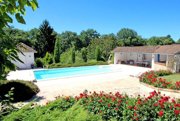 Gîte pour 6 personnes, avec jardin et piscine à Ambazac - 2