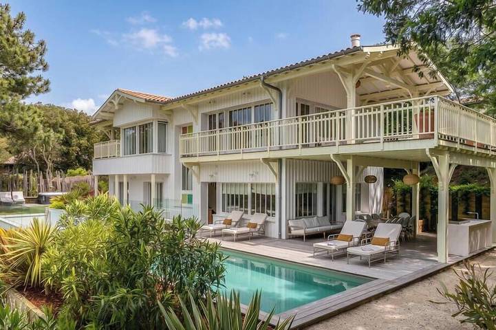 Villa für 14 Personen, mit Whirlpool und Garten sowie Sauna - 1