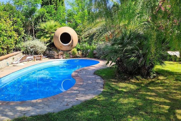 Chalet para 6 personas, con jardín y piscina, Se admiten mascotas - 1