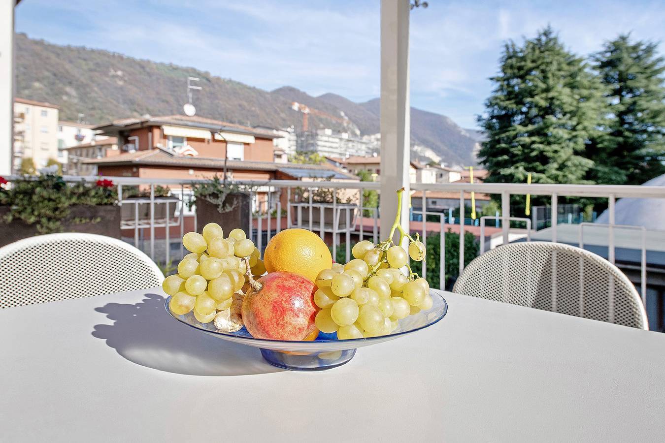 Ganze Wohnung, Ferienhaus 'Miki' mit privater Terrasse, Wlan und Klimaanlage in Sarnico, Iseosee