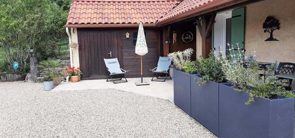 Gîte pour 2 personnes, avec jardin à Lembras - 4