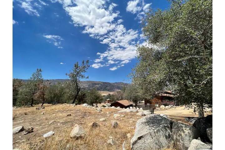 Vacation rental for 12 people, with terrace in Sequoia National Park