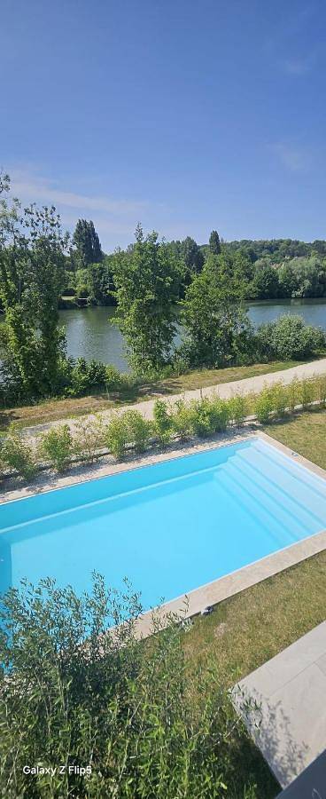 Location de vacances pour 13 personnes, avec piscine ainsi que vue et jardin à L'Isle-Adam - 3