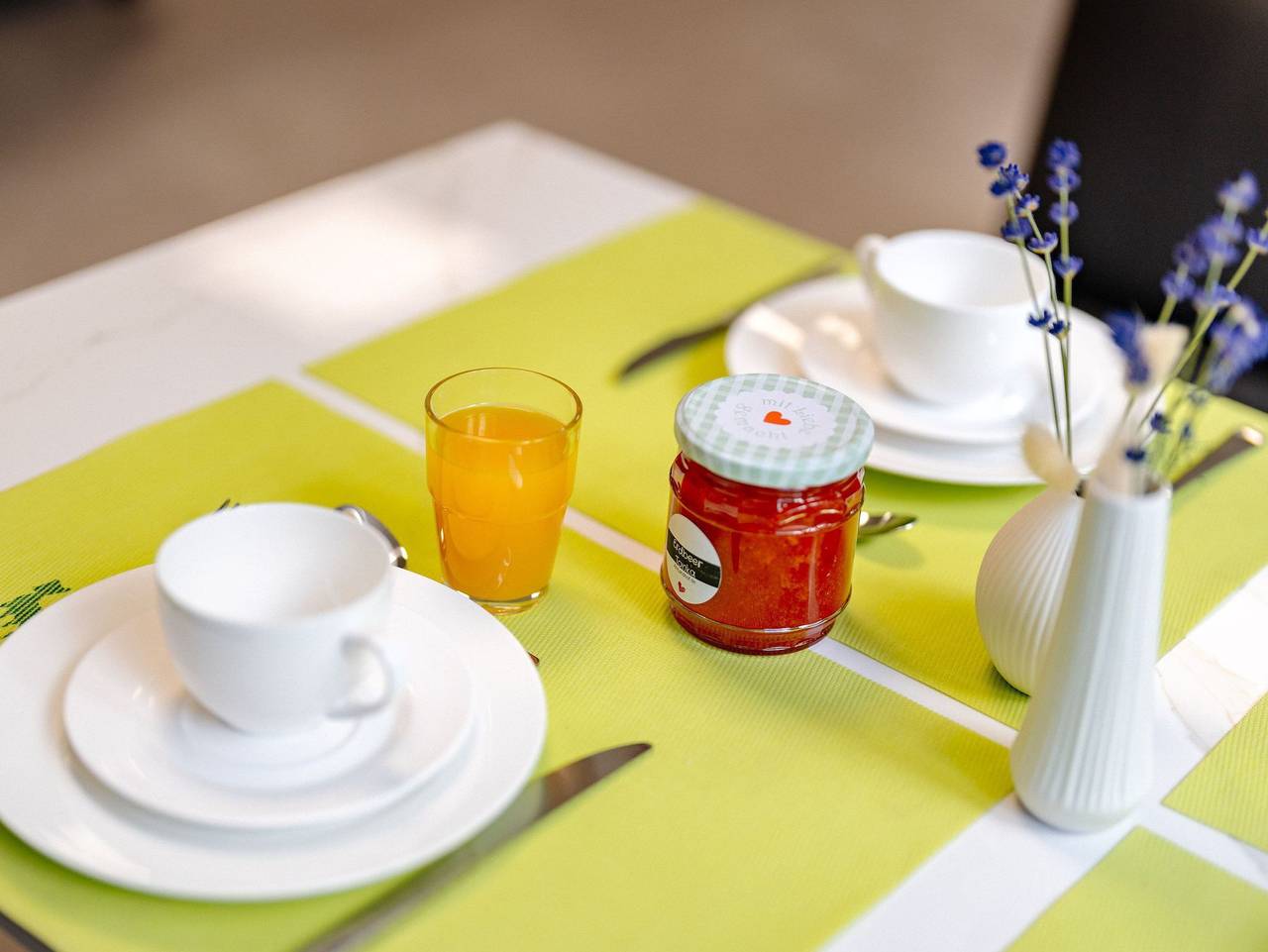 Sonnenschein Hotel & Apartments - Doppelzimmer mit eigenem Flurbad / Ibergblick in Heilbad Heiligenstadt, Region Eichsfeld