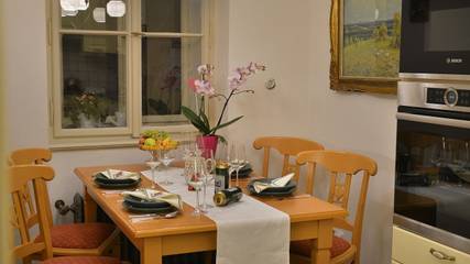 Holiday Apartment for 4 People in Smíchov, Prague, Photo 3