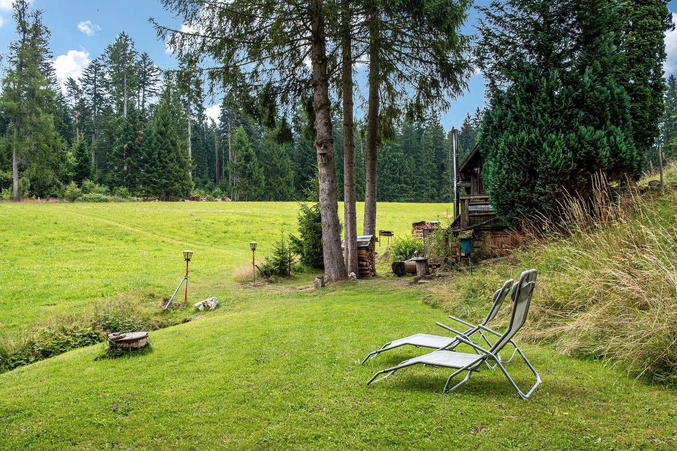 Casa de Vacaciones 'Mühle Am Wolfsgrund' con Vista a la Montaña, Terraza Privada y Jardín Privado in Unterkirnach, Selva Negra Central