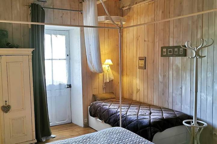 Location de vacances pour 4 personnes, avec piscine et jardin, animaux acceptés à District de Lu'nan - 2