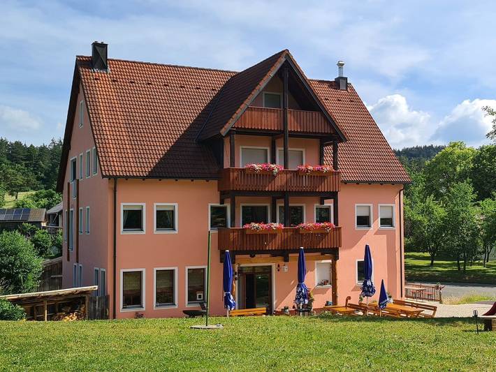 Ferienwohnung für 2 Personen, mit Balkon und Garten sowie Ausblick in Pottenstein